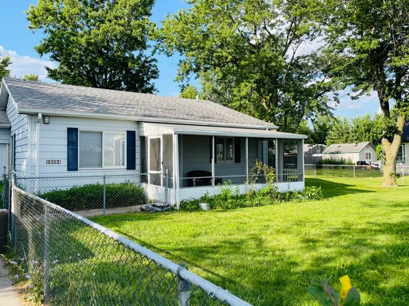 12524 Roachton Rd, Perrysburg, OH 43551