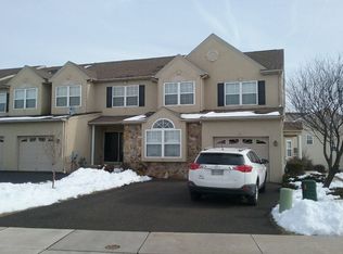 12 Arbor Cir, Colmar, PA 18915