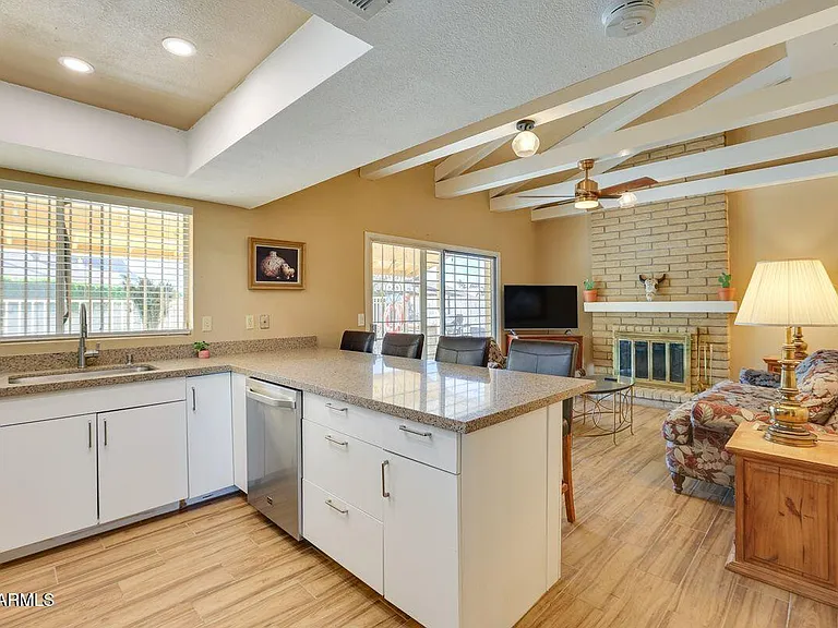 4933 W Larkspur Dr — Photo 10