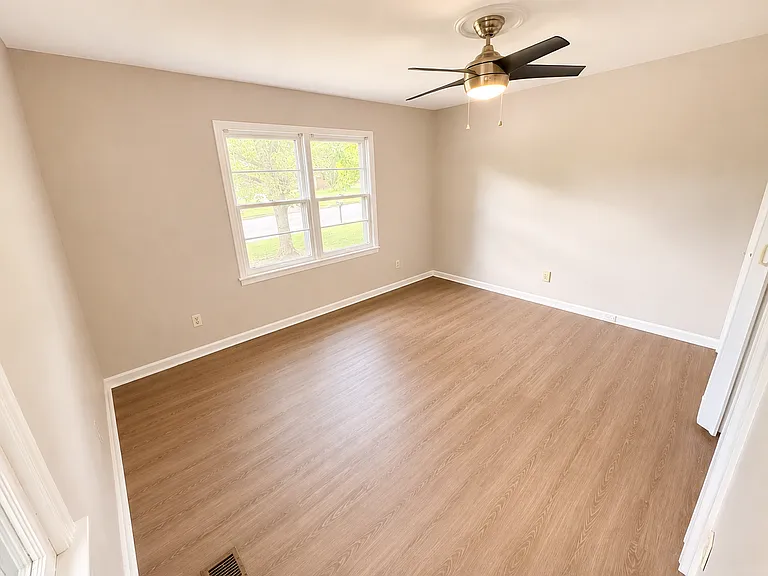602 Austin Dr NW — Photo 12