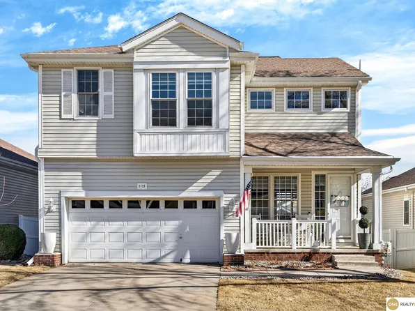 1715 S 173rd Ct, Omaha, NE 68130