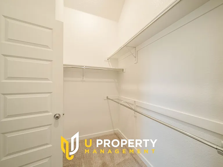 1113 Sheldon Dr — Photo 28