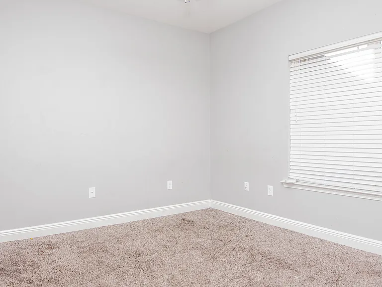 5567 Galaxy Dr — Photo 21