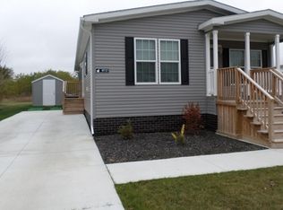 6333 Chadwick Ave, Fenton, MI 48430