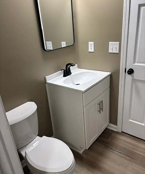 408 Woodcreek Dr — Photo 9