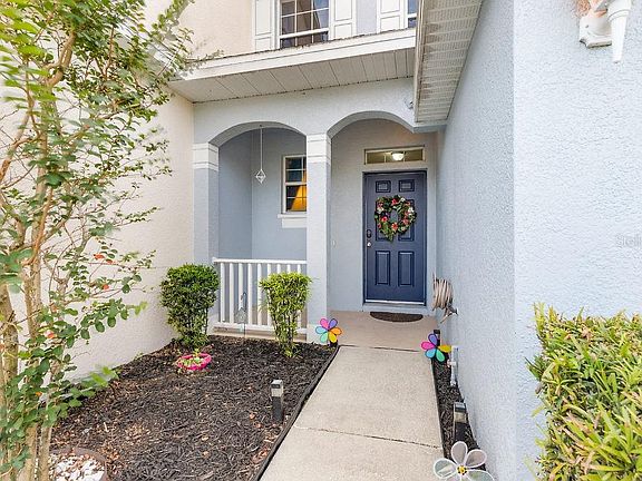 3rd image of 9613 Carlsdale Dr
