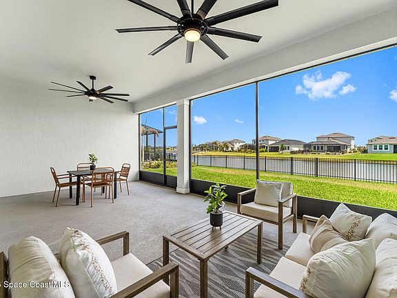 2nd image of 2527 Kamin Dr