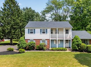 840 Wright Dr, Maple Glen, PA 19002