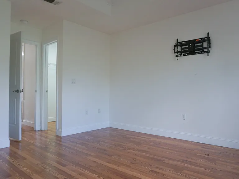 127 Bronze Cir — Photo 33
