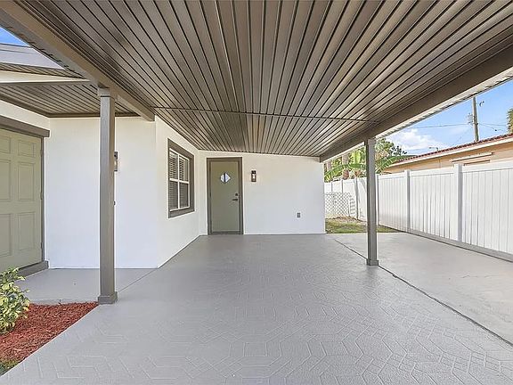 3rd image of 8012 Dell Dr