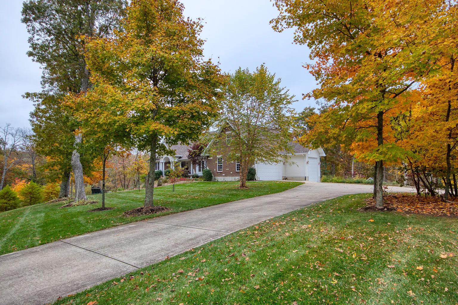 3809 Indian Ridge Ln photo 1