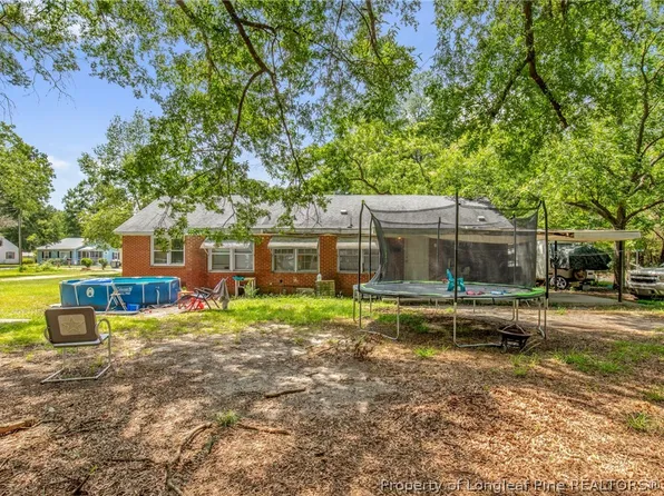 318 N Elm St, Maxton, NC 28364