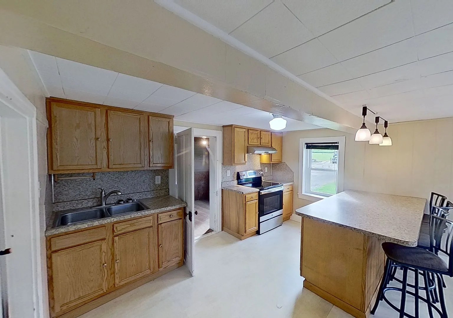 Renovated Farm Home in Felton — Photo 2
