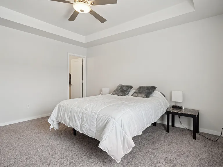 2217 Saint Andrews Dr — Photo 14