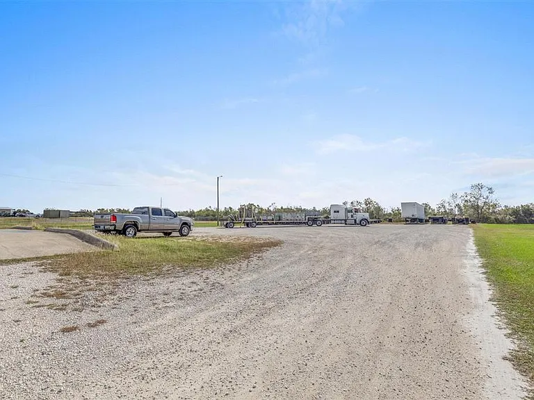 299 Rita Dr — Photo 13