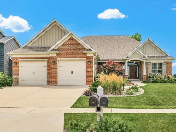 1613 Kassen Ave, Mahomet, IL 61853