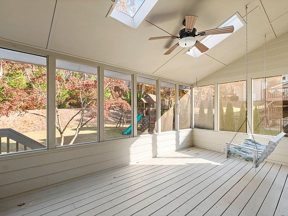 Lovely Screened Porch