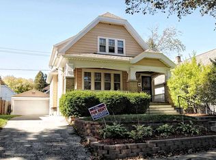 2869 N 57th St, Milwaukee, WI 53210