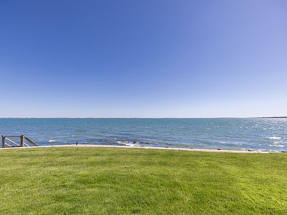 4th image of 6 Bay Rd
