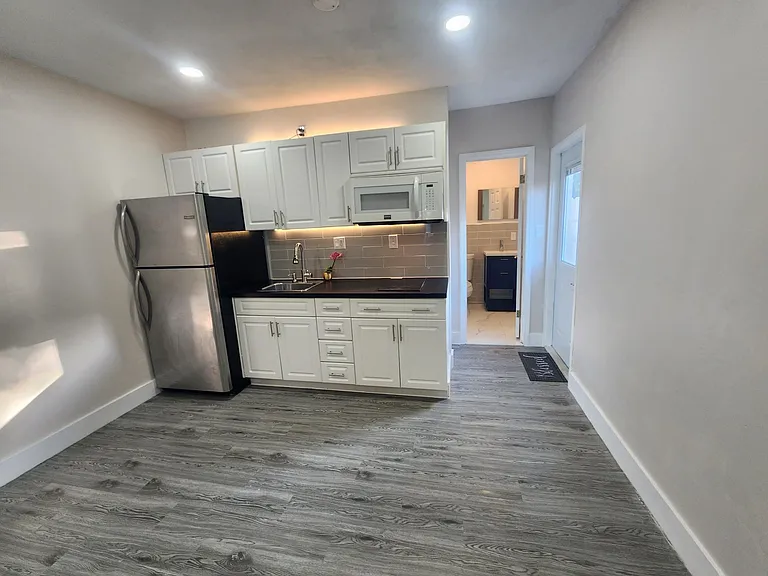 11520 Pinkston Dr — Photo 12