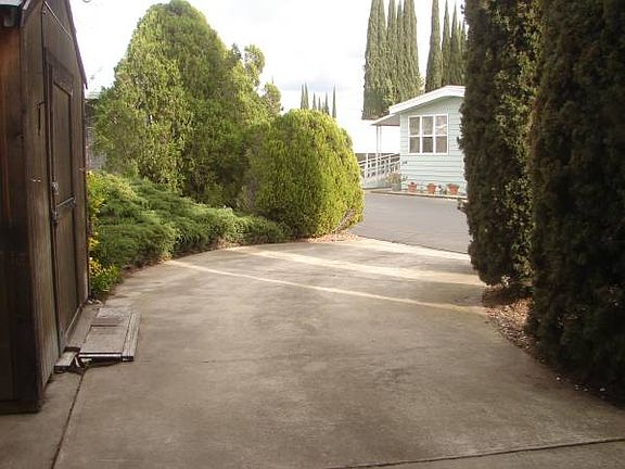 3rd image of 7620 Woodduck Lane