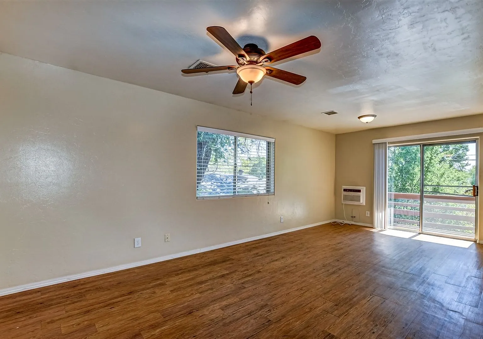 RR511 - 817 Ruth St. — Photo 4