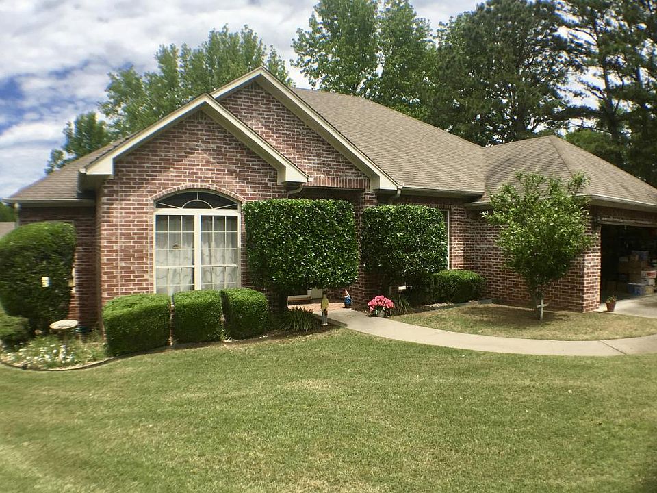 1st image of 913 Deerfield Ct