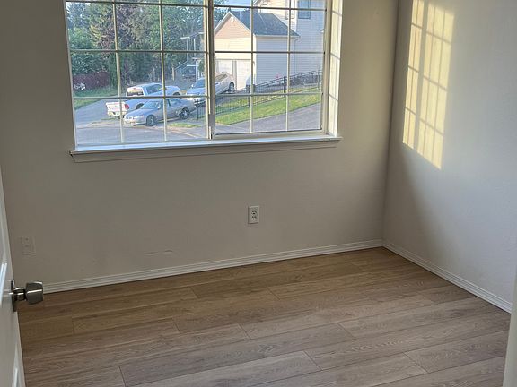 5th image of 1622 S 85th St