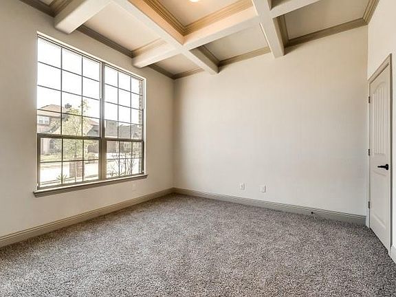 5th image of 215 Waterview Ct