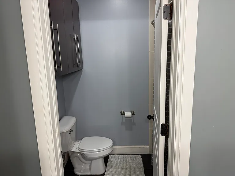 319 Taylam Rd — Photo 32