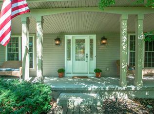 2 Greylock Dr, Gansevoort, NY 12831
