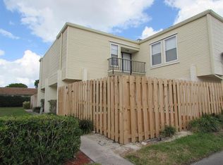 1522 Shaker Cir, Wellington, FL 33414
