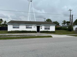 5713 Candlewood Street, Mangonia Park, FL 33407