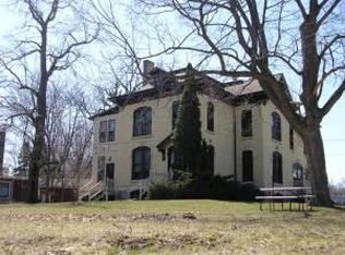 609 E Broadway, Waukesha, WI 53186