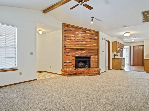 8910 Oak Valley Dr, Oklahoma City, OK 73110