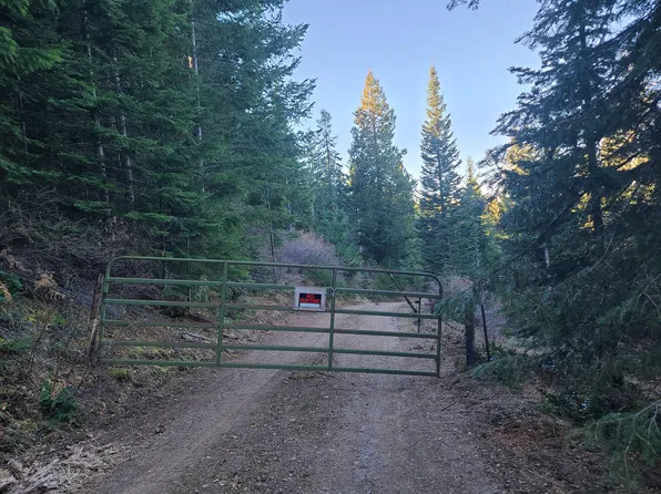 Squaw Crescent Rd, Jacksonville, OR 97530