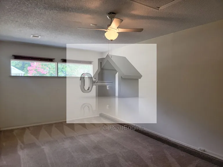 8146 Treetop Ln — Photo 7