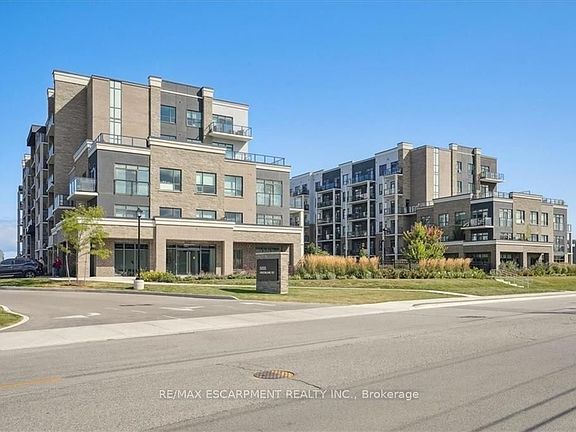 3rd image of 5055 Greenlane Rd #340