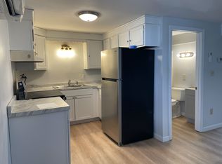 190 Ashworth Ave APT 1C, Hampton, NH 03842