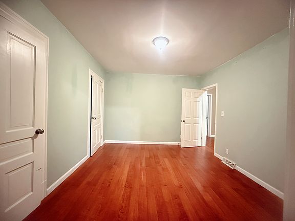 3rd image of 4734 Liberty Ave #3