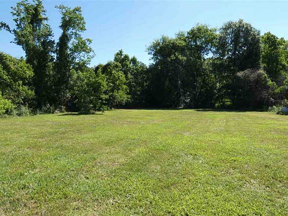 3rd image of 274 County Road 887