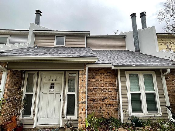 2nd image of 305 Halcott Dr APT 135