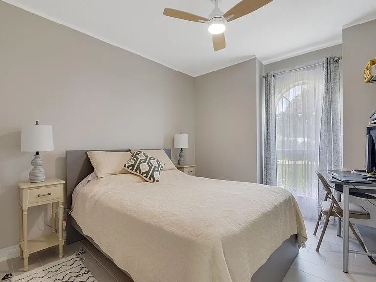 664 Vocelle Ave — Photo 16