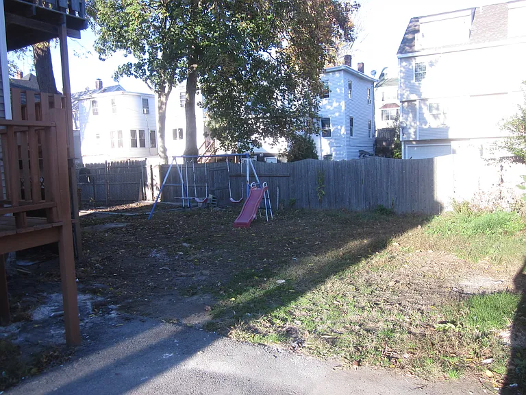30 Fort Hill Ave — Photo 2