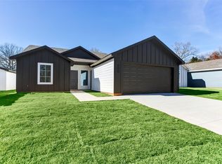 1475 Cathey Dr, Denison, TX 75020