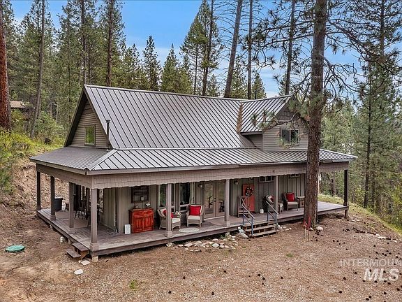 4th image of 75 Castle Mountain Dr