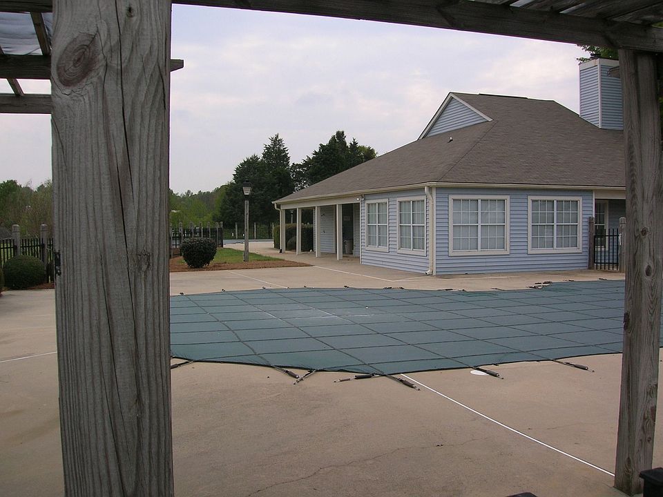 Building Photo 4