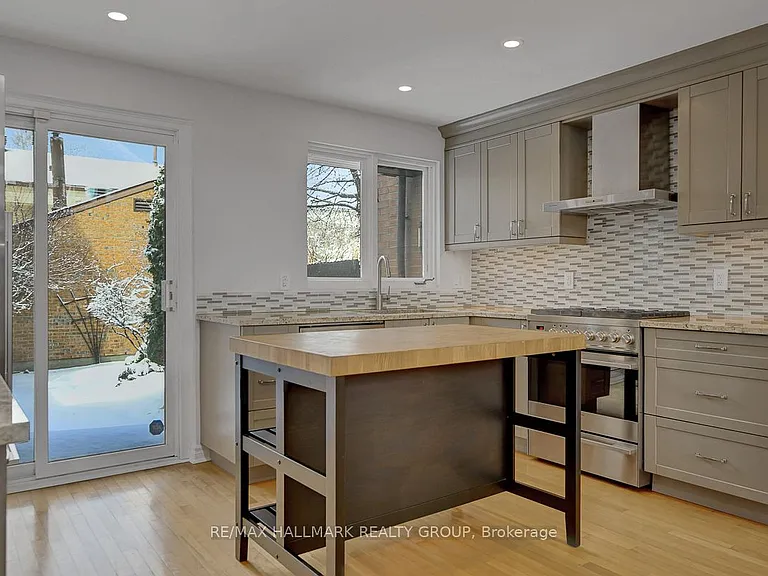 261 Bruyere St — Photo 6