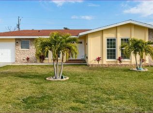 1011 SE 27th St, Cape Coral, FL 33904