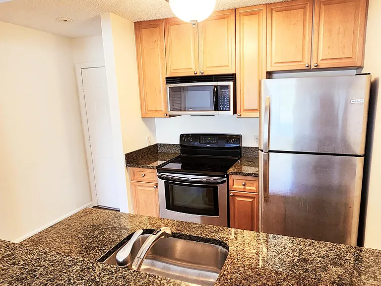 11901 4th St N #5112 — Photo 31